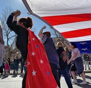 Stare de urgență în Los Angeles! Decizie neobișnuită luată din cauza politicilor represive ale lui Donald Trump